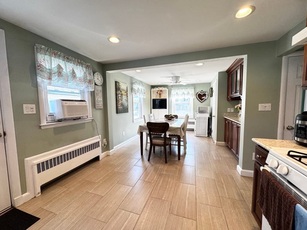 Casa em Dedham — foto 6