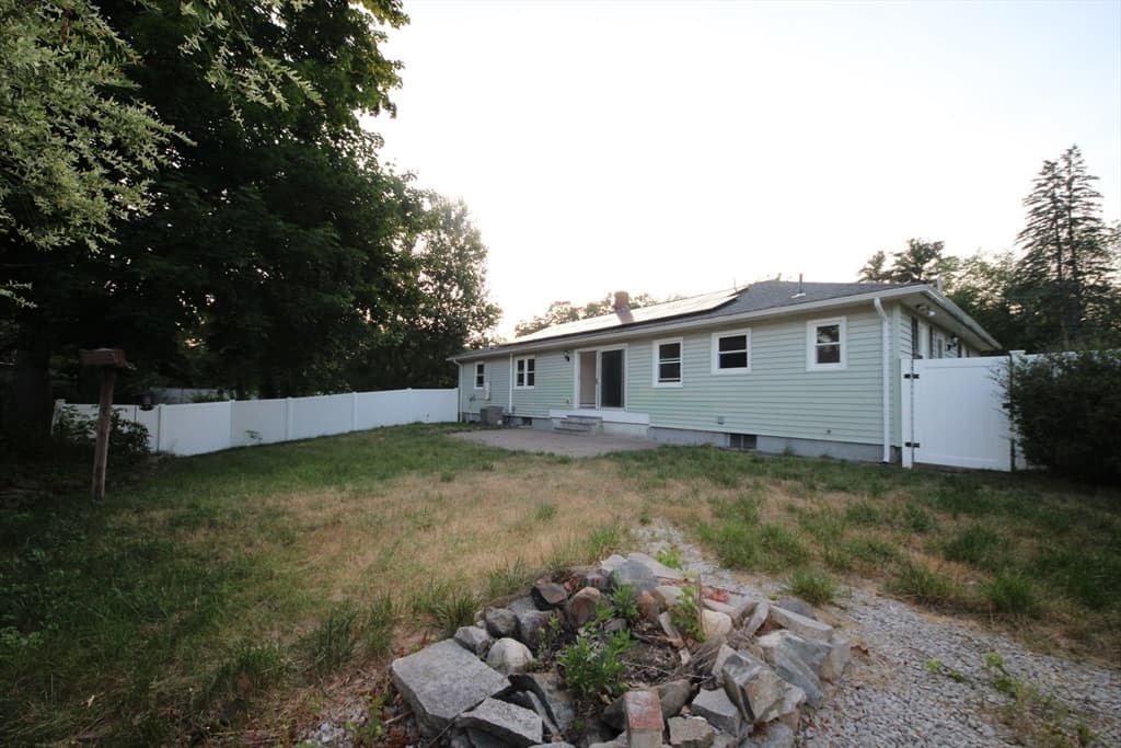 Casa em Dracut — foto 2