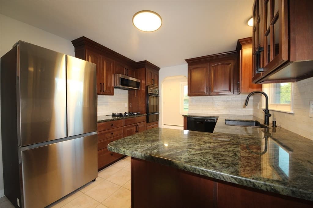 Casa em Dracut — foto 6