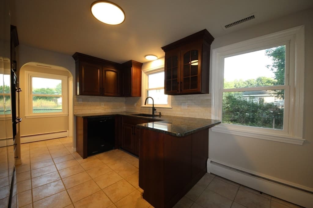 Casa em Dracut — foto 7