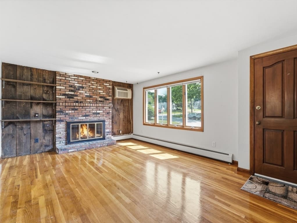 Casa em Ludlow — foto 7