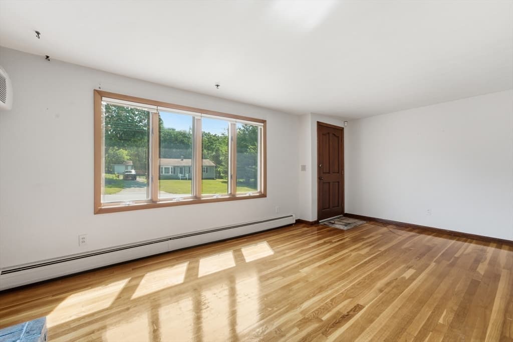 Casa em Ludlow — foto 8