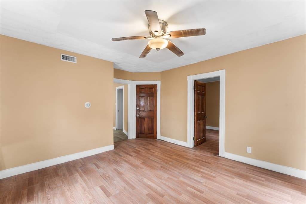 Multi-família em Worcester — foto 3
