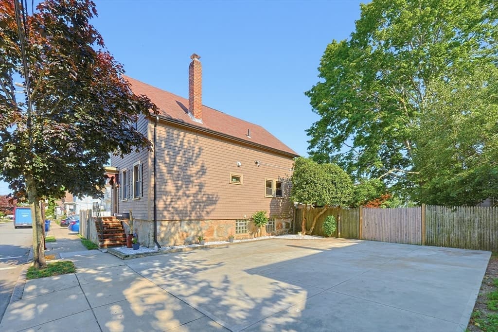 Casa em New Bedford — foto 3