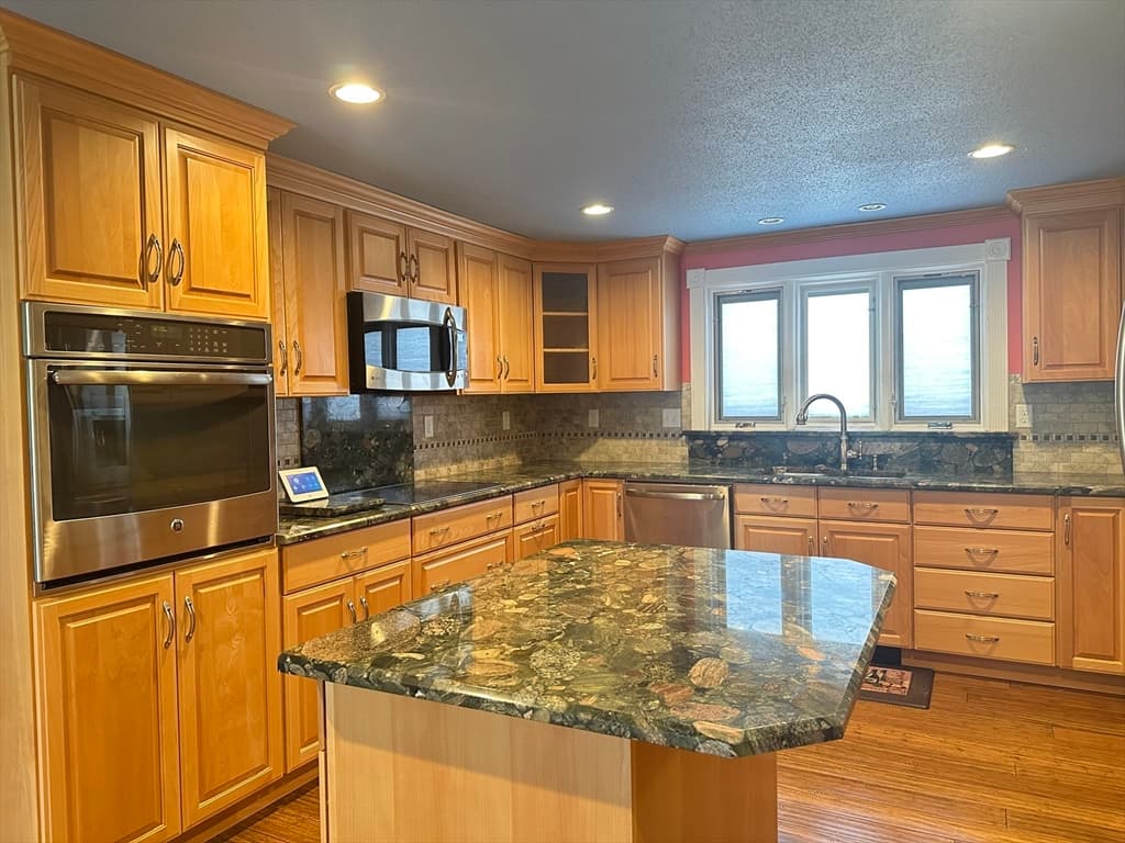 Casa em Ludlow — foto 4