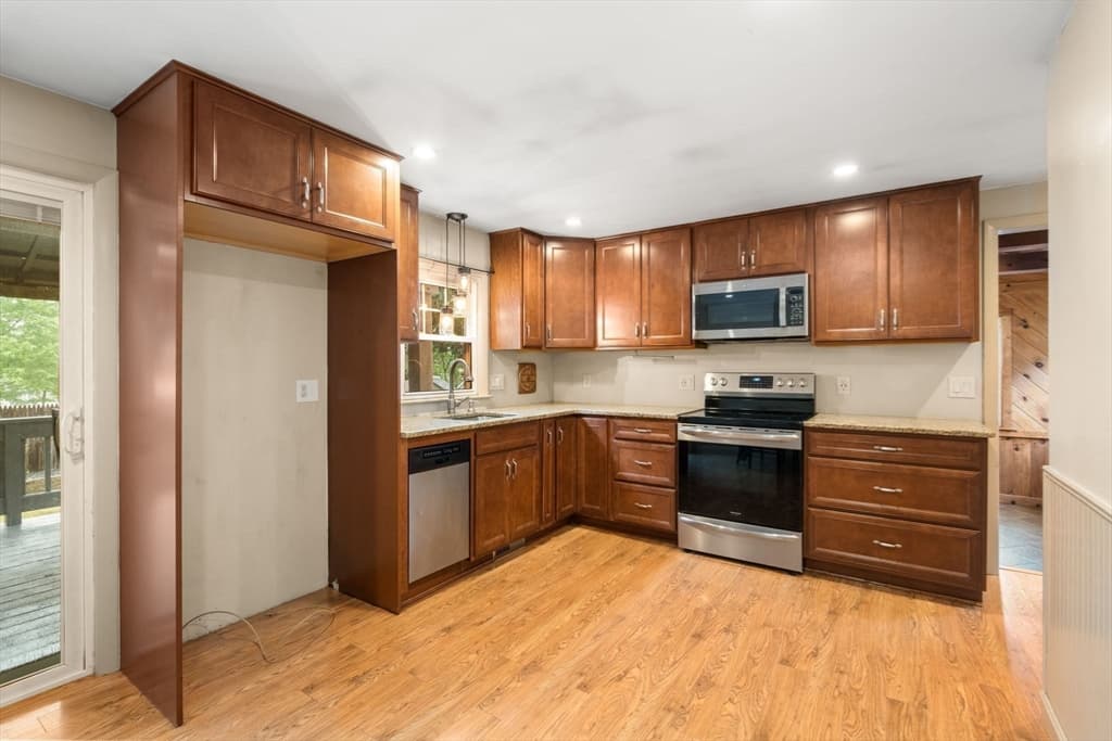 Casa em Attleboro — foto 8
