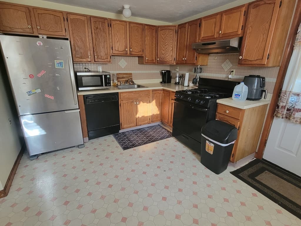 Casa em Brockton — foto 8