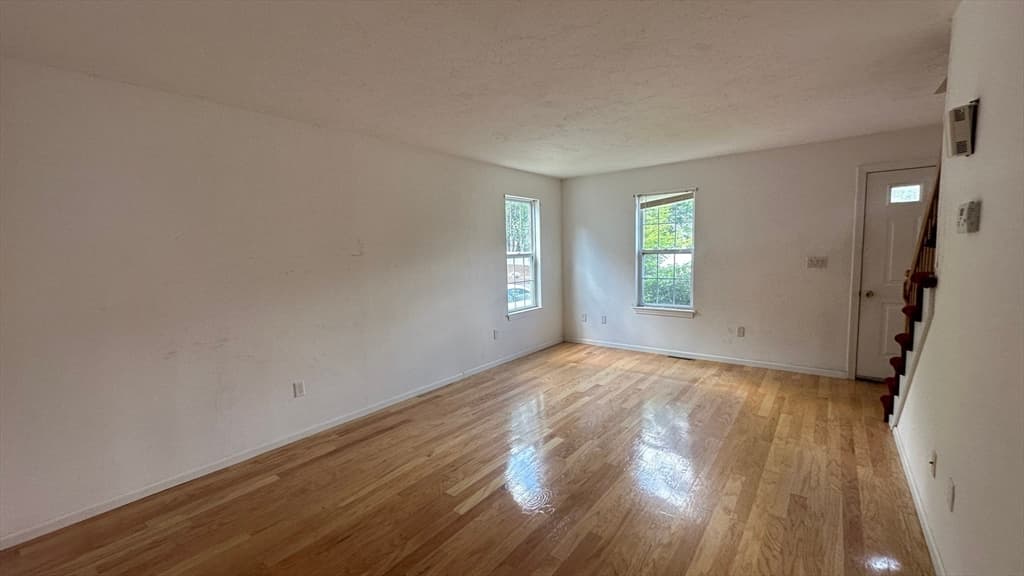 Casa em Marlborough — foto 8