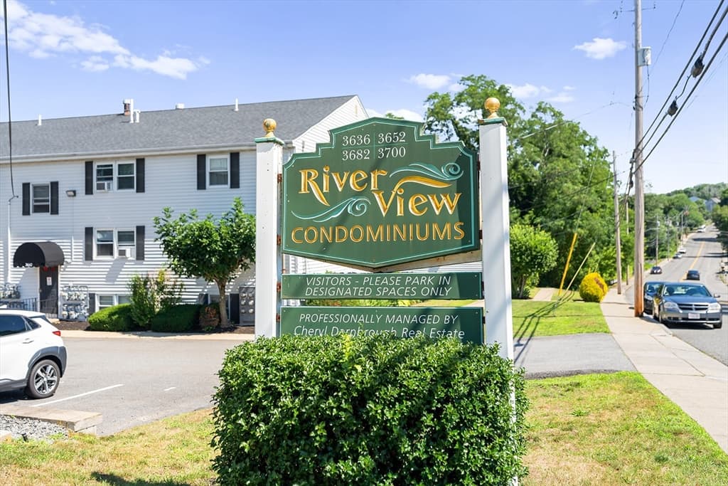 Condomínio em Fall River