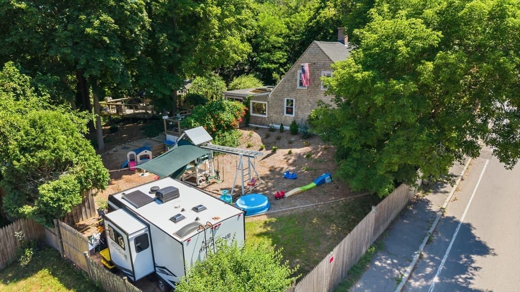 Casa em Middleboro — foto 4