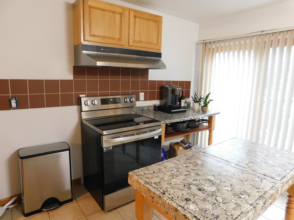Multi-família em Fall River — foto 4