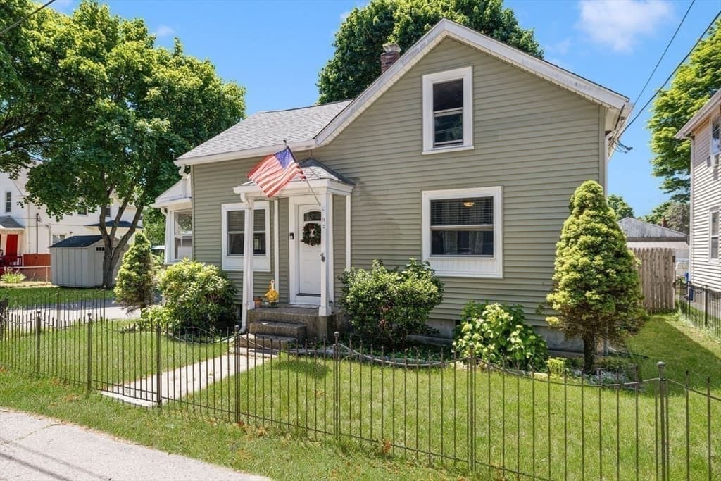 Casa em Attleboro