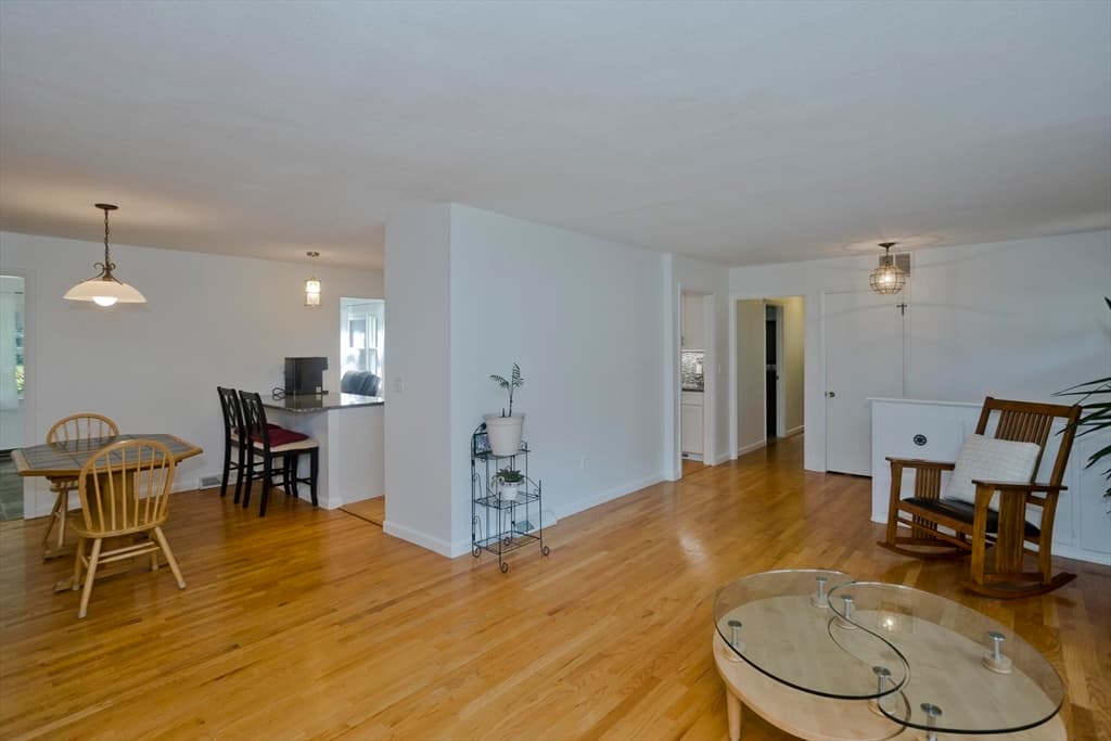 Casa em Longmeadow — foto 4