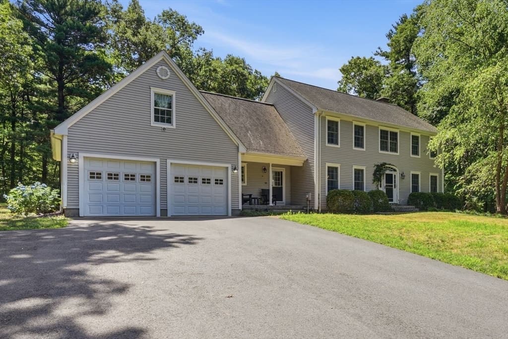 Casa em North Attleboro