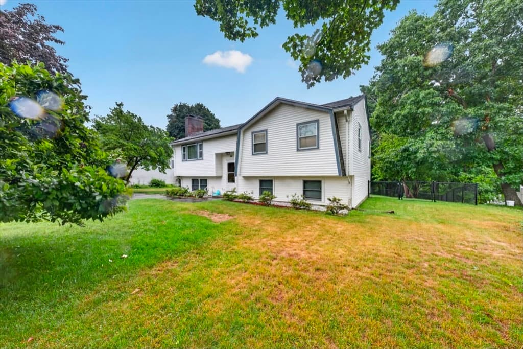 Casa em Lowell — foto 2