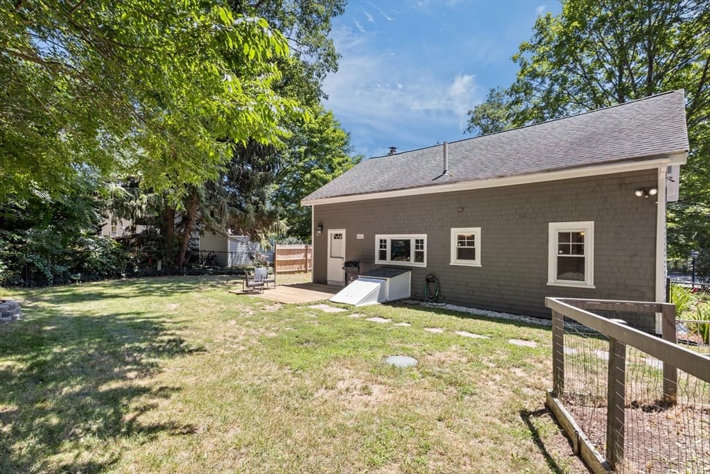 Casa em Middleboro — foto 6