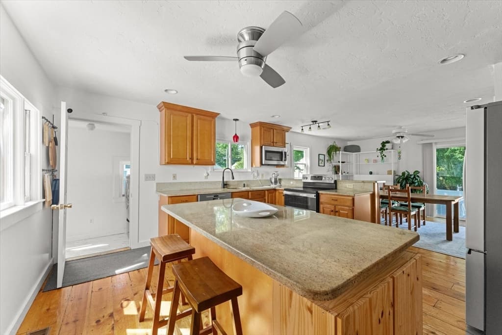 Casa em Brockton — foto 5