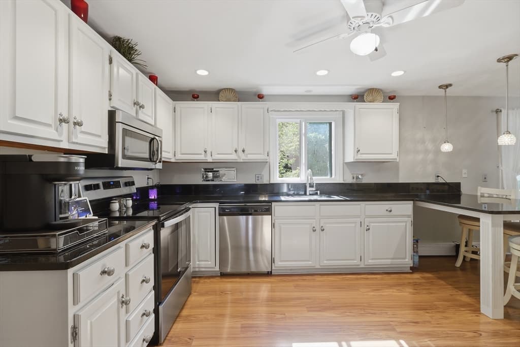 Casa em Hopedale — foto 4