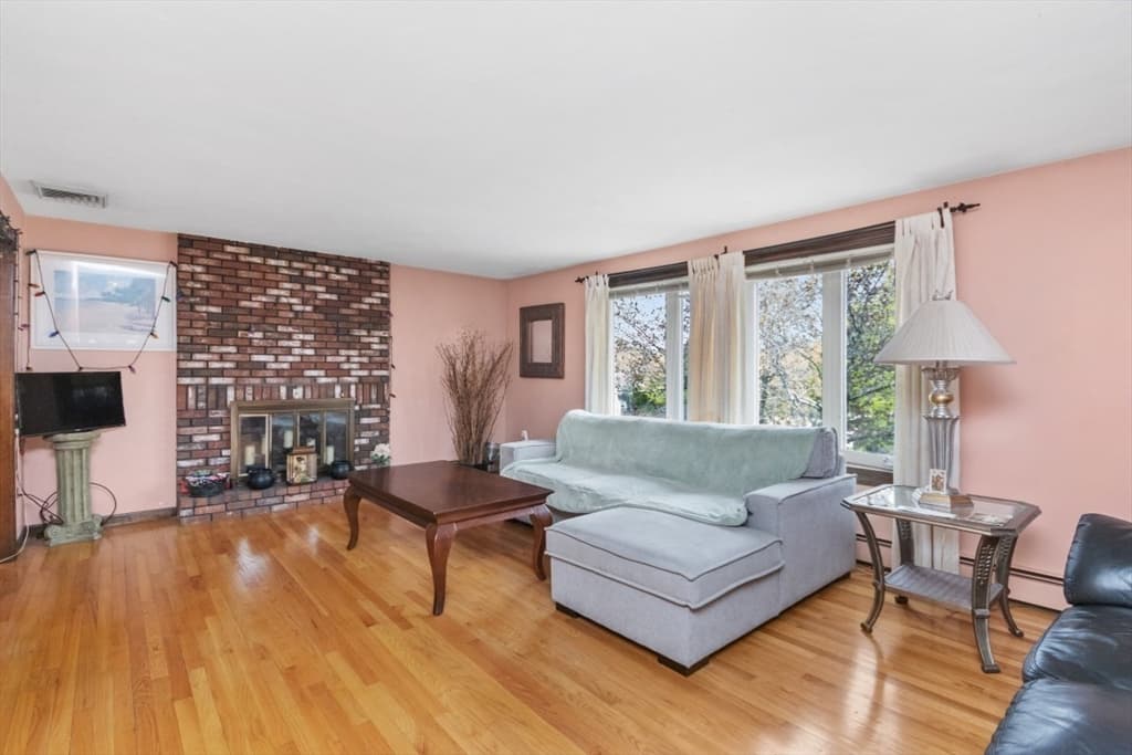 Casa em Waltham — foto 4