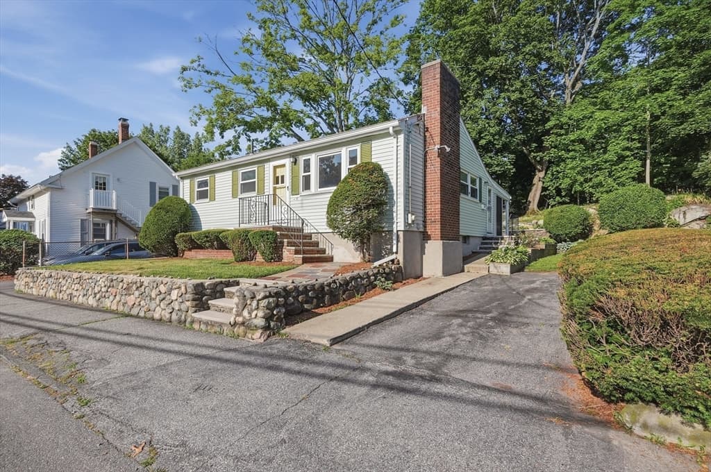 Casa em Woburn — foto 2