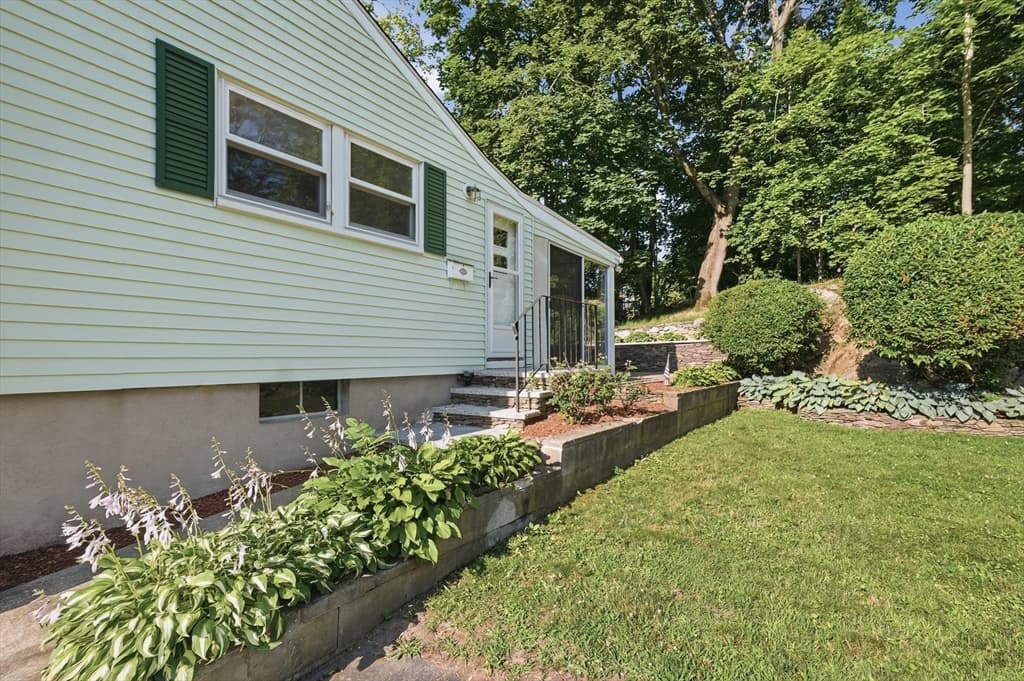 Casa em Woburn — foto 3