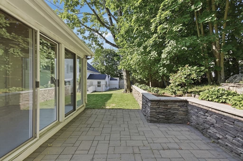 Casa em Woburn — foto 9