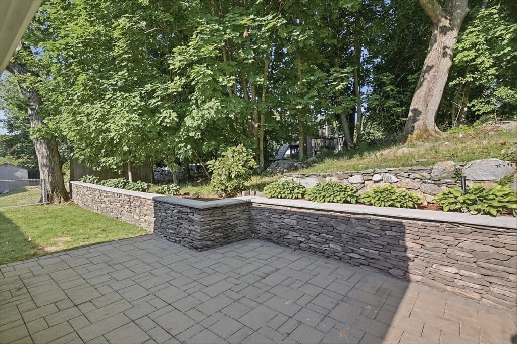 Casa em Woburn — foto 8