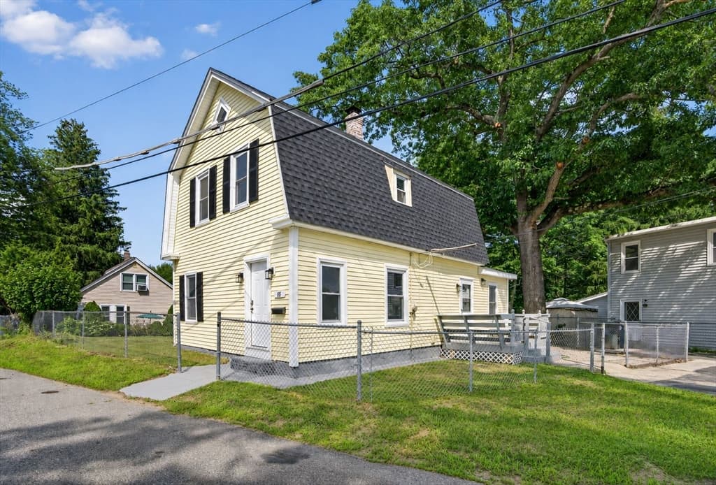 Casa em Dracut