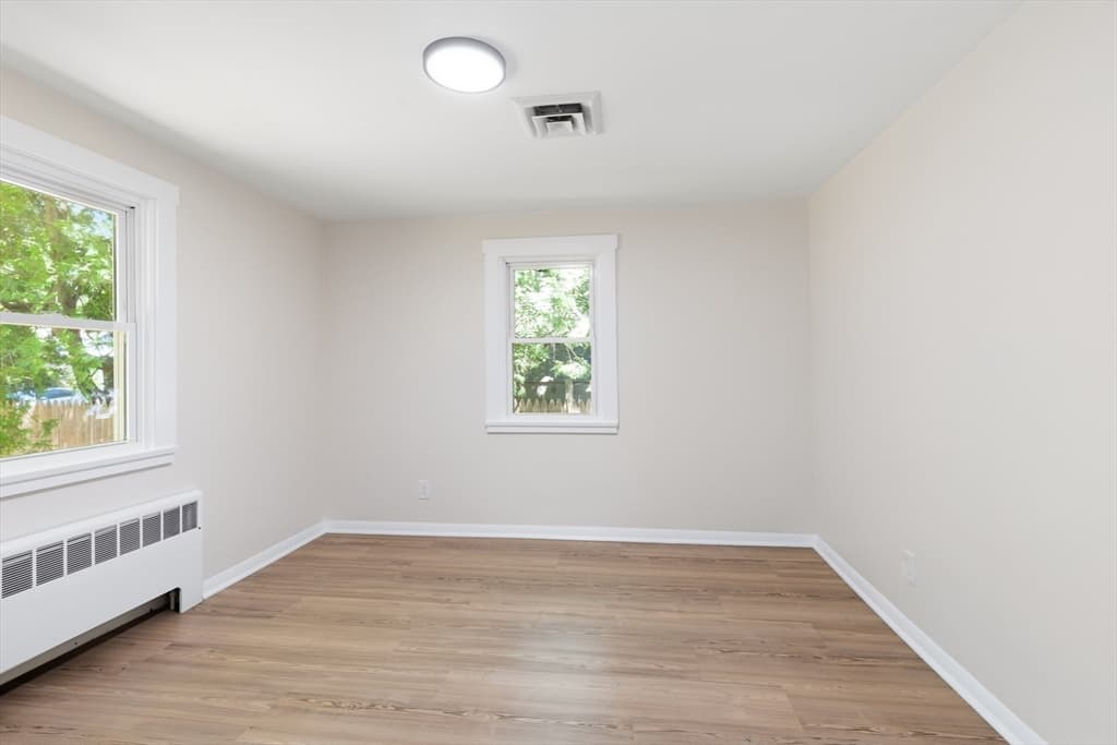 Casa em Brockton — foto 7