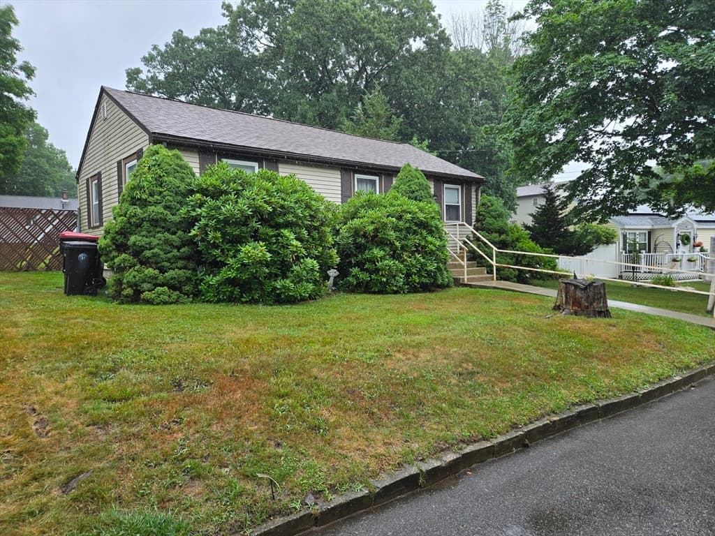 Casa em Brockton — foto 2