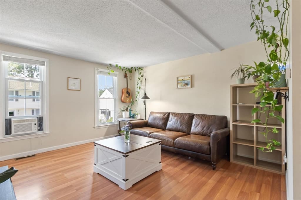 Casa em Dracut — foto 3