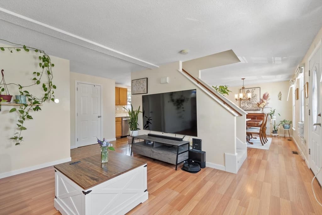 Casa em Dracut — foto 5