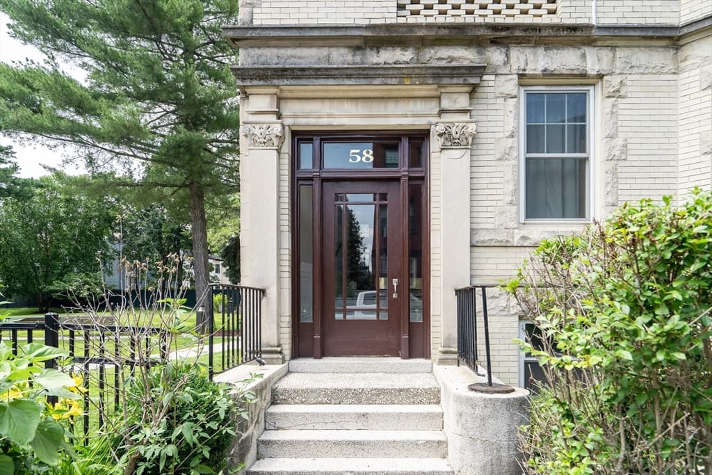 Condomínio em Brookline