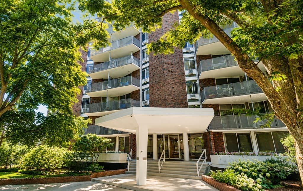 Condomínio em Brookline