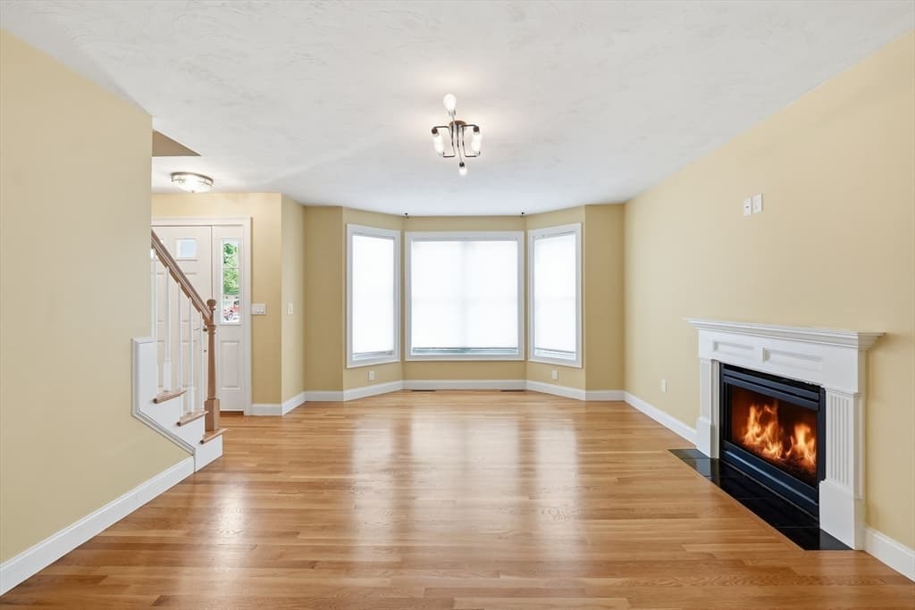 Casa em Attleboro — foto 6