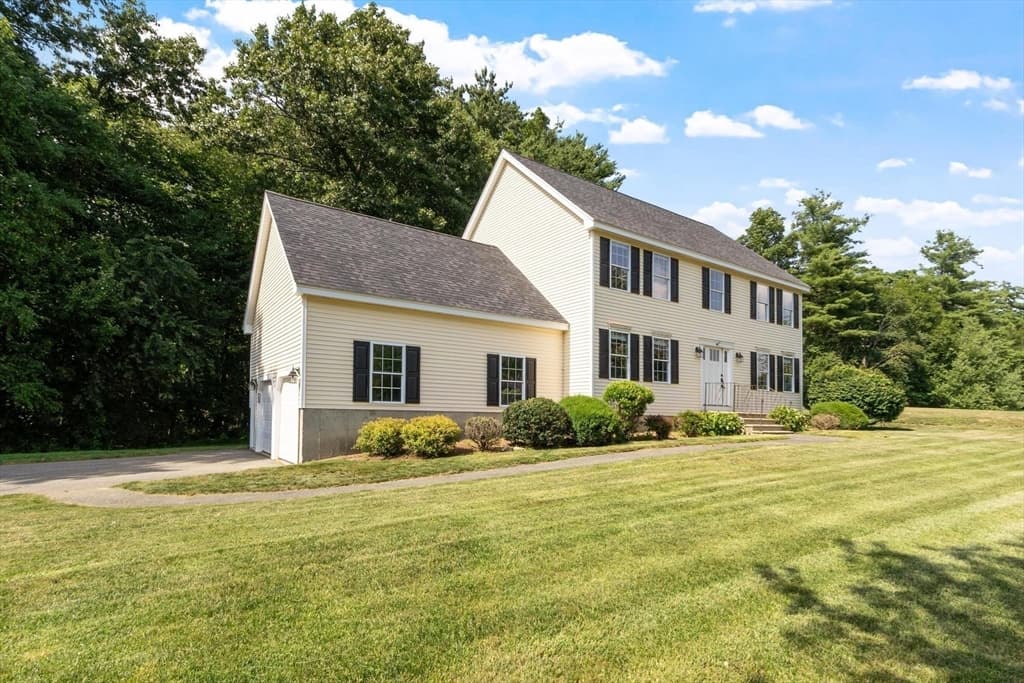 Casa em Westford — foto 2
