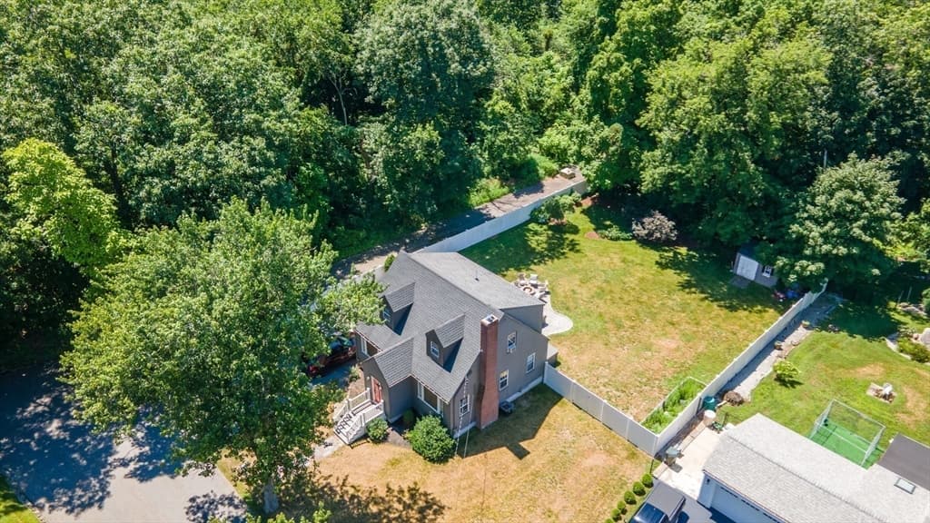 Casa em Hopedale — foto 7
