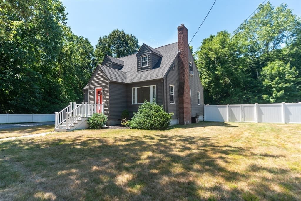 Casa em Hopedale — foto 4