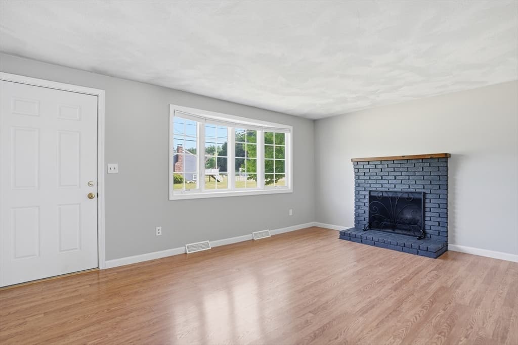 Casa em Tewksbury — foto 6