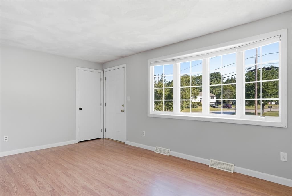 Casa em Tewksbury — foto 7