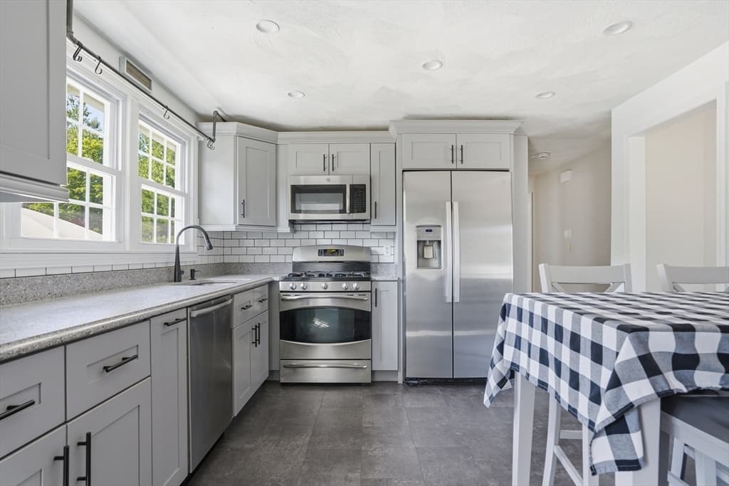 Casa em Tewksbury — foto 9