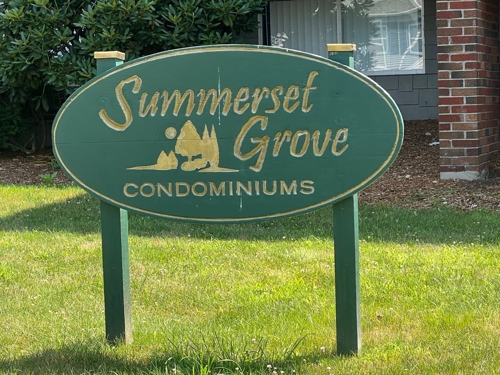 Condomínio em Stoughton — foto 2