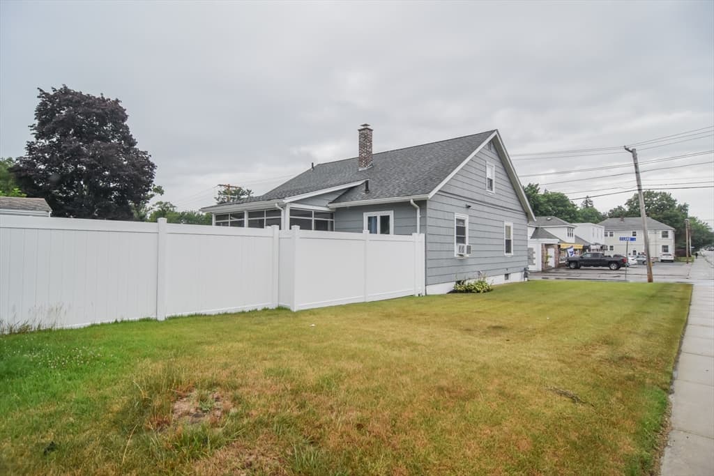 Casa em Attleboro — foto 4