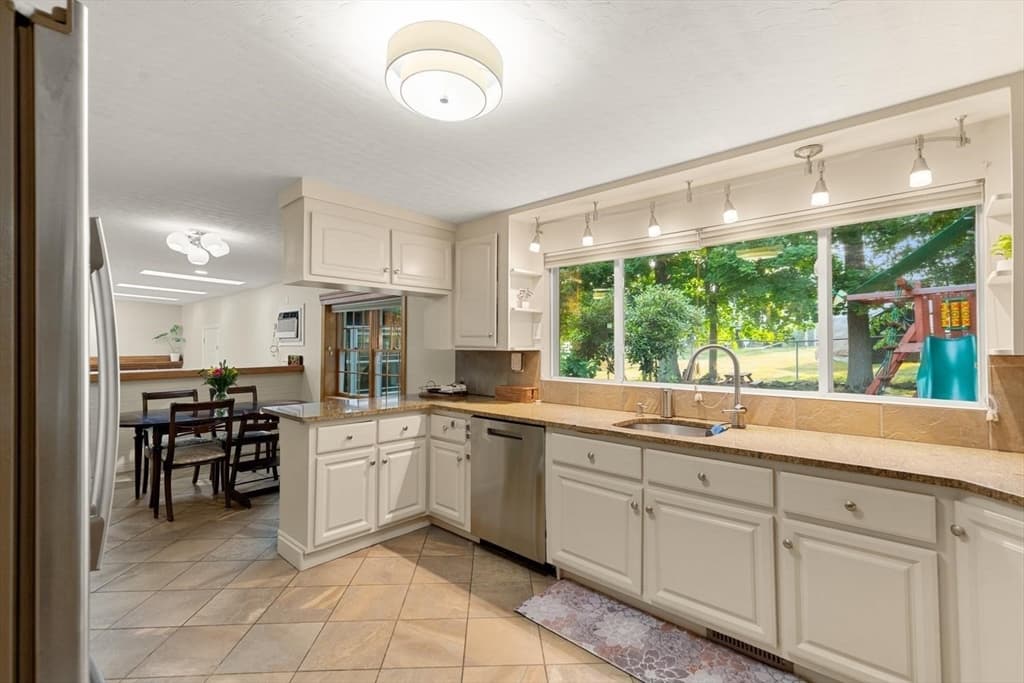Casa em Stoneham — foto 2