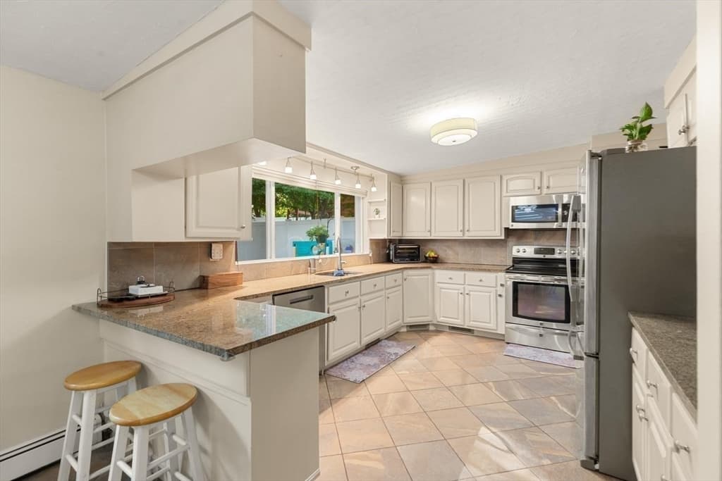 Casa em Stoneham — foto 4