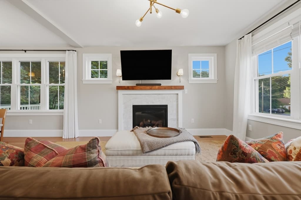 Casa em Natick — foto 7