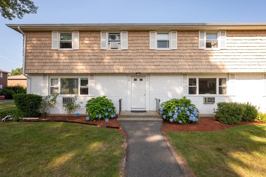 Condomínio em North Andover