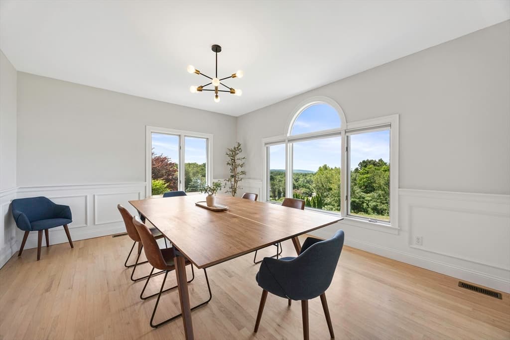 Casa em Belchertown — foto 9