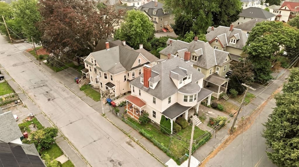 Multi-família em Lowell — foto 3
