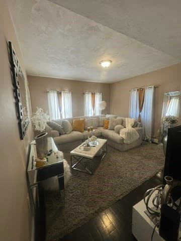 Multi-família em Brockton — foto 3